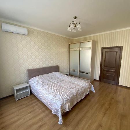 Квартира На Французькому Бульварі Біля Моря Та Інституту Філатова Одеса Buitenkant foto